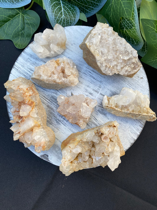 Large Quartz Cluster