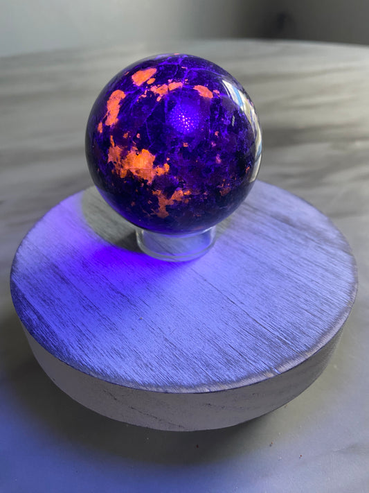 Yooperlite Sphere