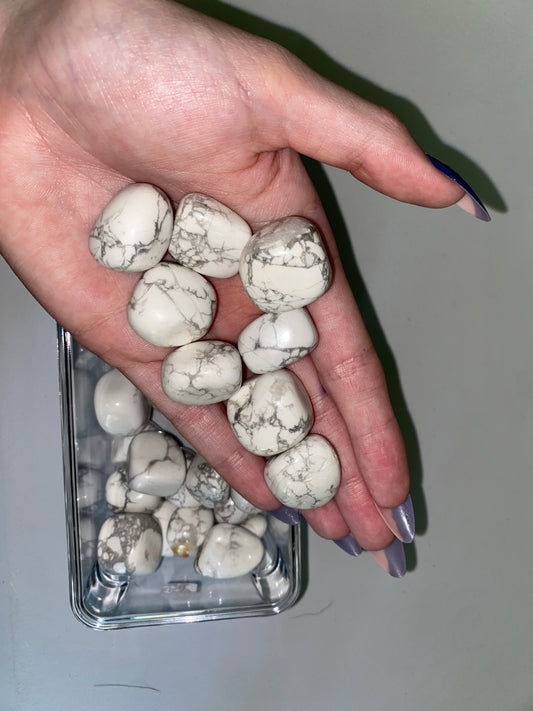 Howlite Tumble