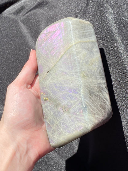 Labradorite Freeform - Gemstone Oasis Co.Labradorite Freeform
